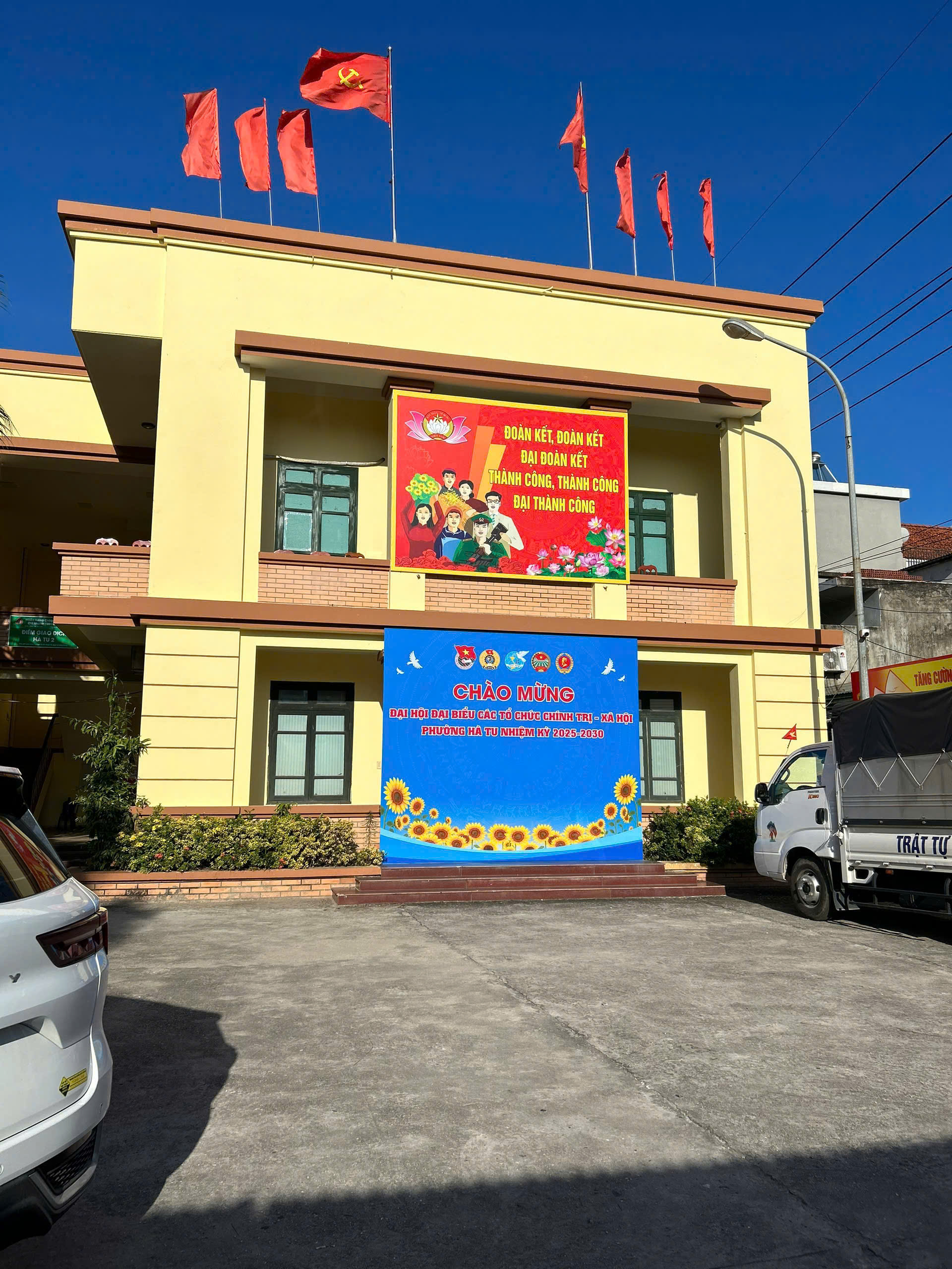 Trung tâm cung ứng dịch vụ phường Hà Tu
