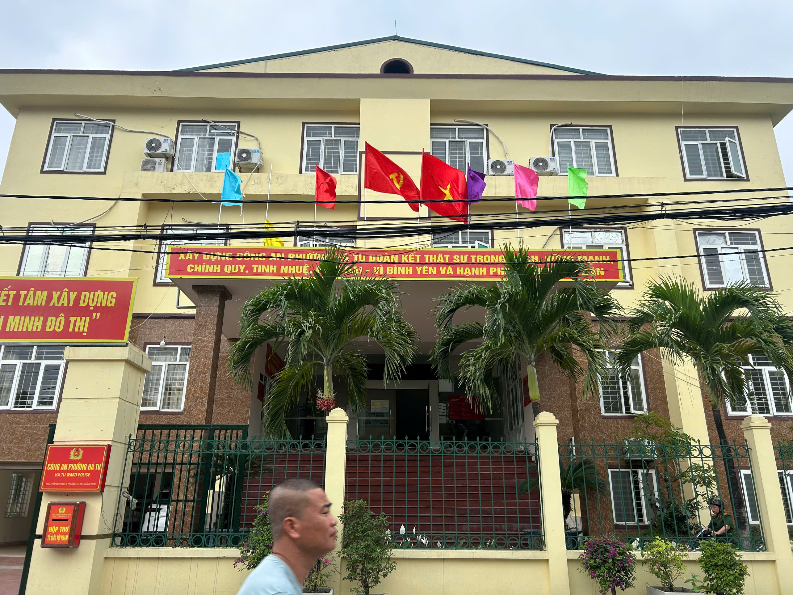 Công an phường Hà Tu