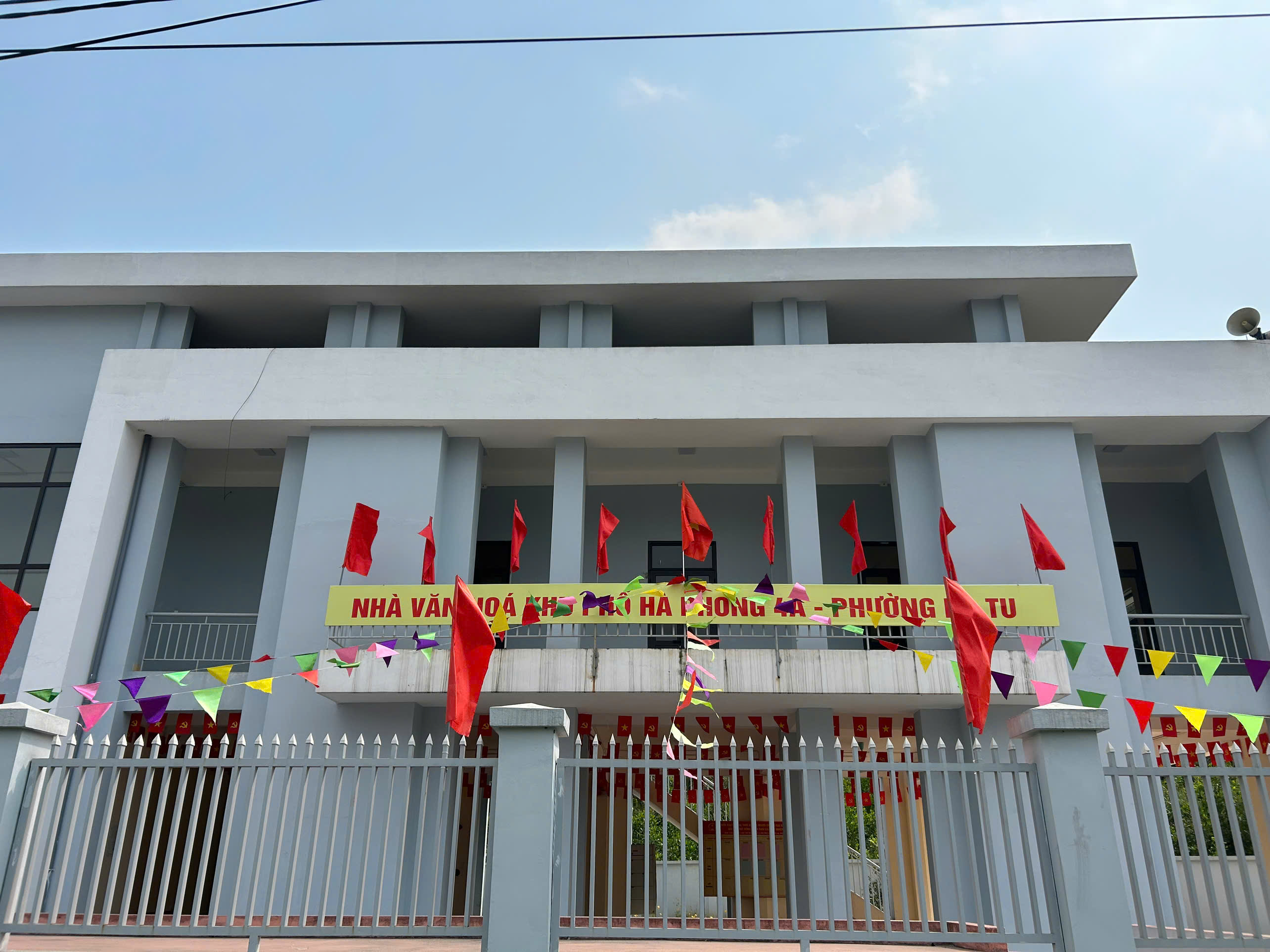 Nhà văn hóa khu Hà Phong 4A