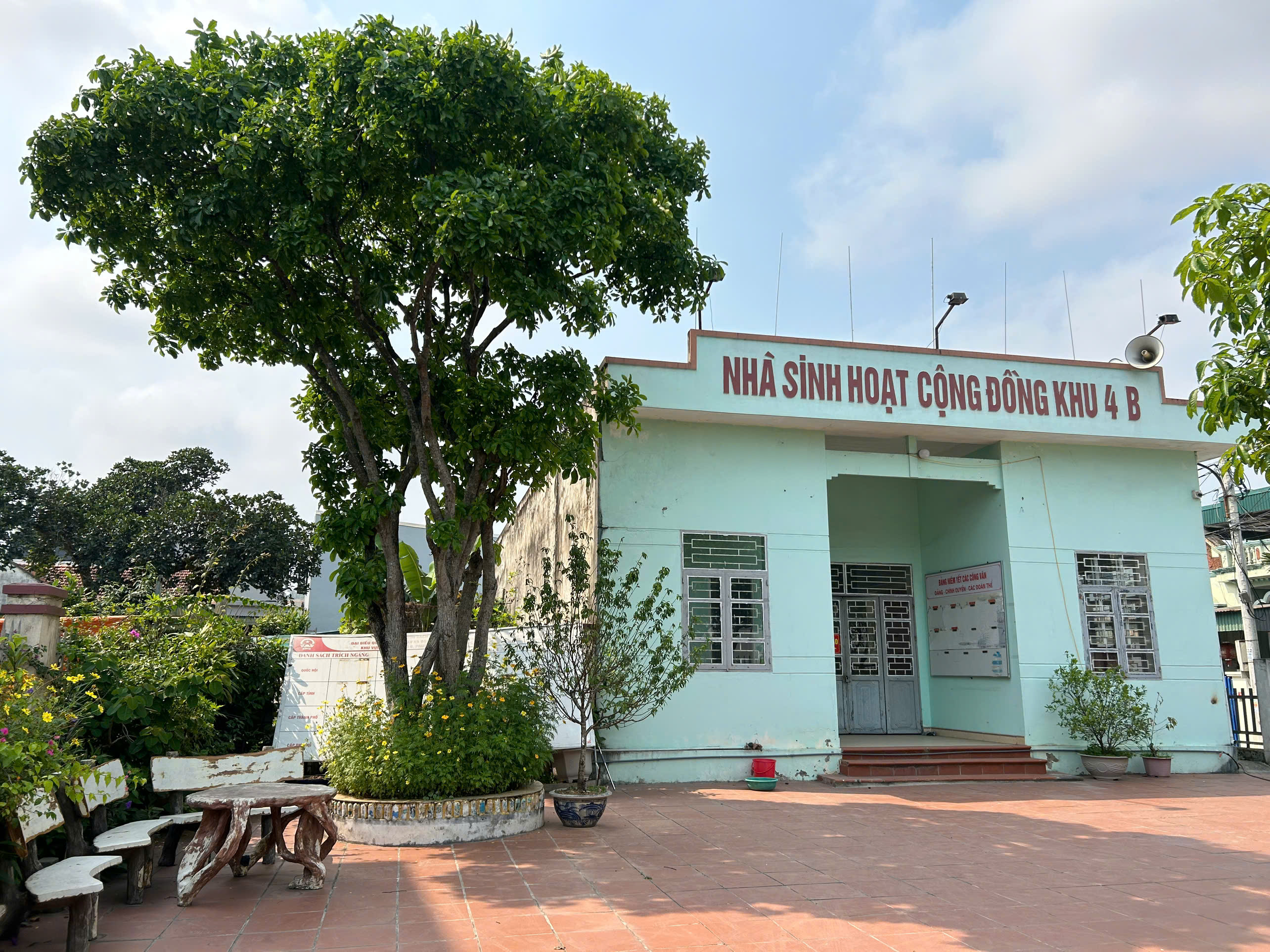 Nhà văn hóa khu Hà Phong 4B
