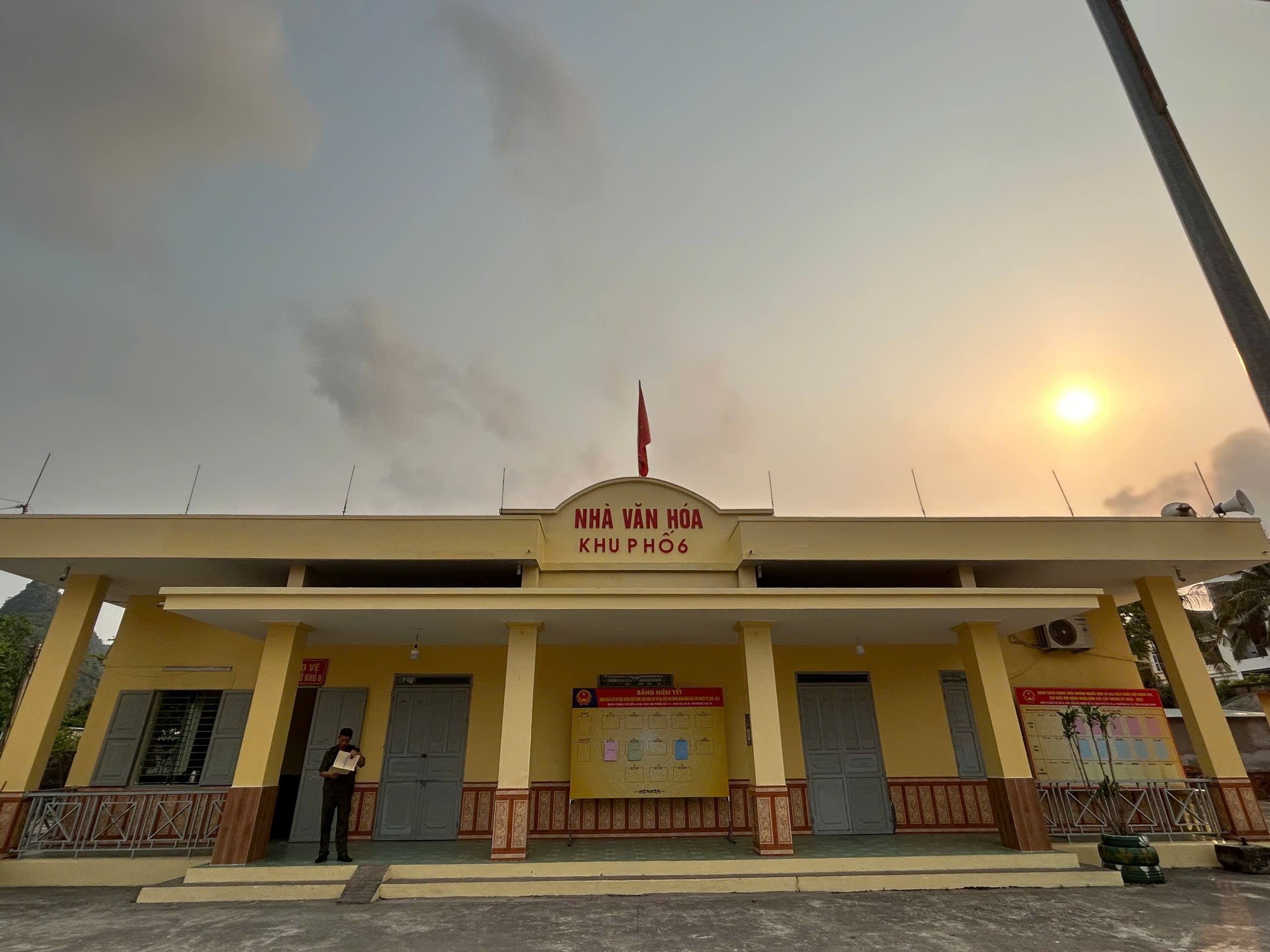 Nhà văn hóa khu Hà Tu 6