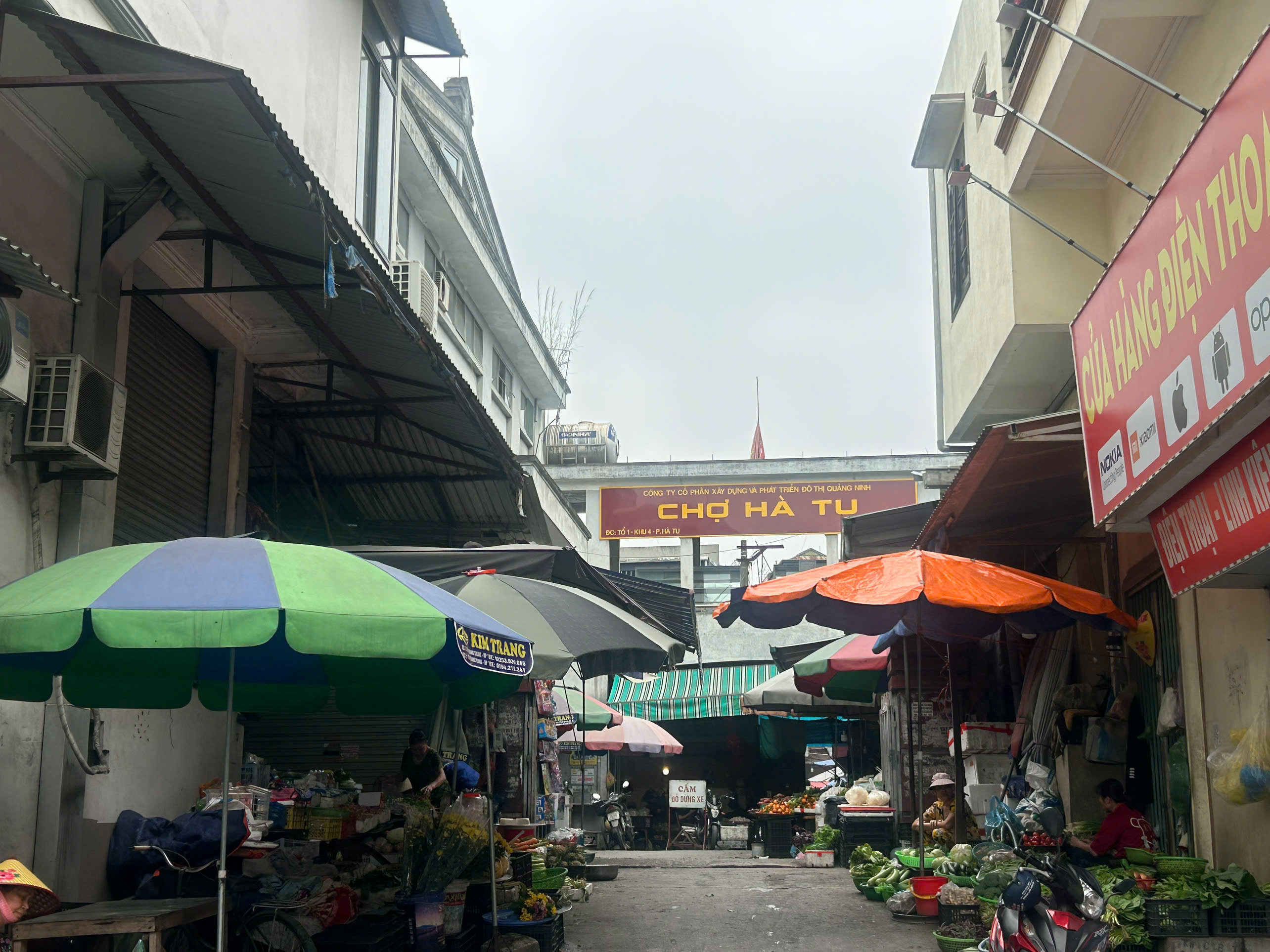 Chợ Hà Tu, phường Hà Tu