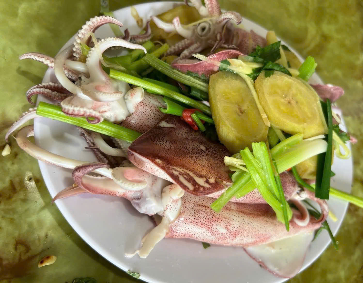 Nhà hàng Ven Đô Cái Xà Cong, phường Hà Tu
