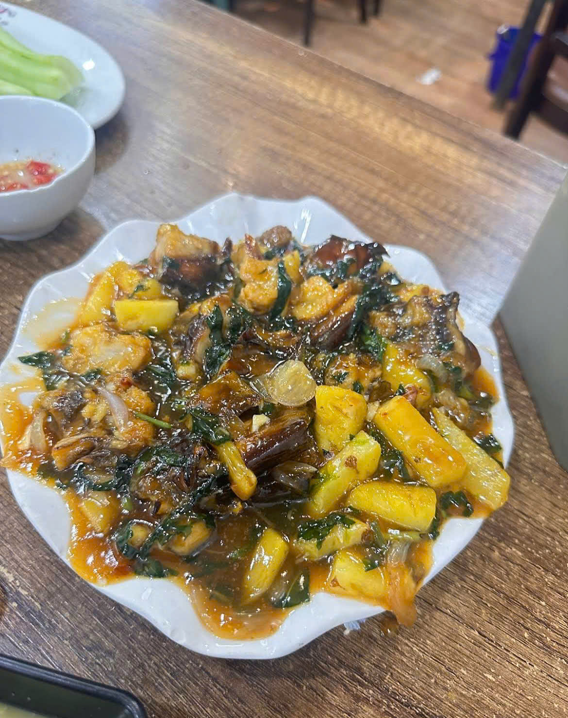 Quán bia Cây Xanh, phường Hà Tu
