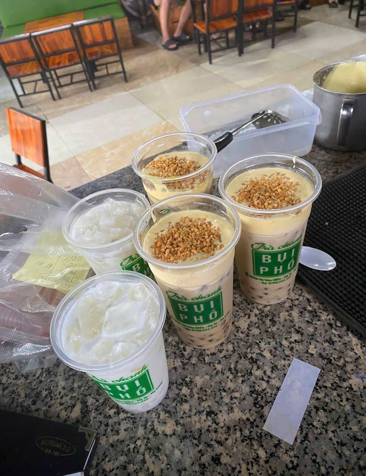 Trà chanh Bụi phố, phường Hà Tu