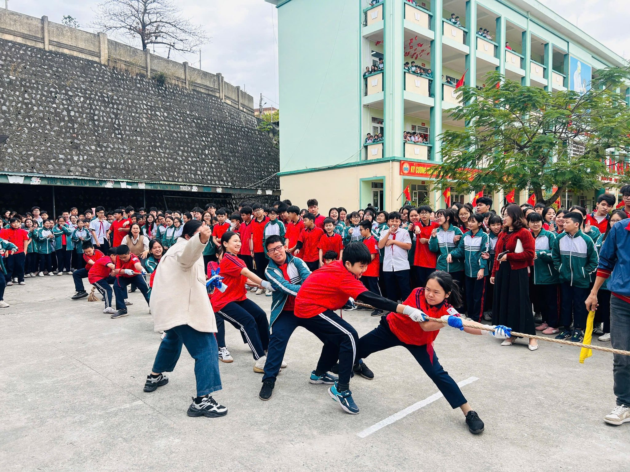 Trường TH và THCS Hà Tu cơ sở 2