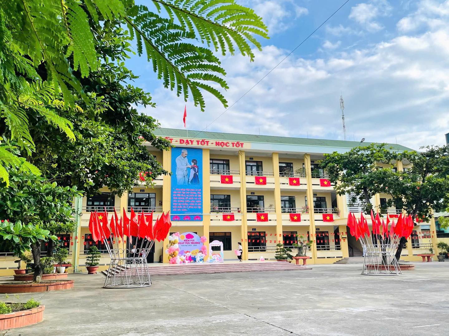 Trường TH và THCS Hà Tu cơ sở 3