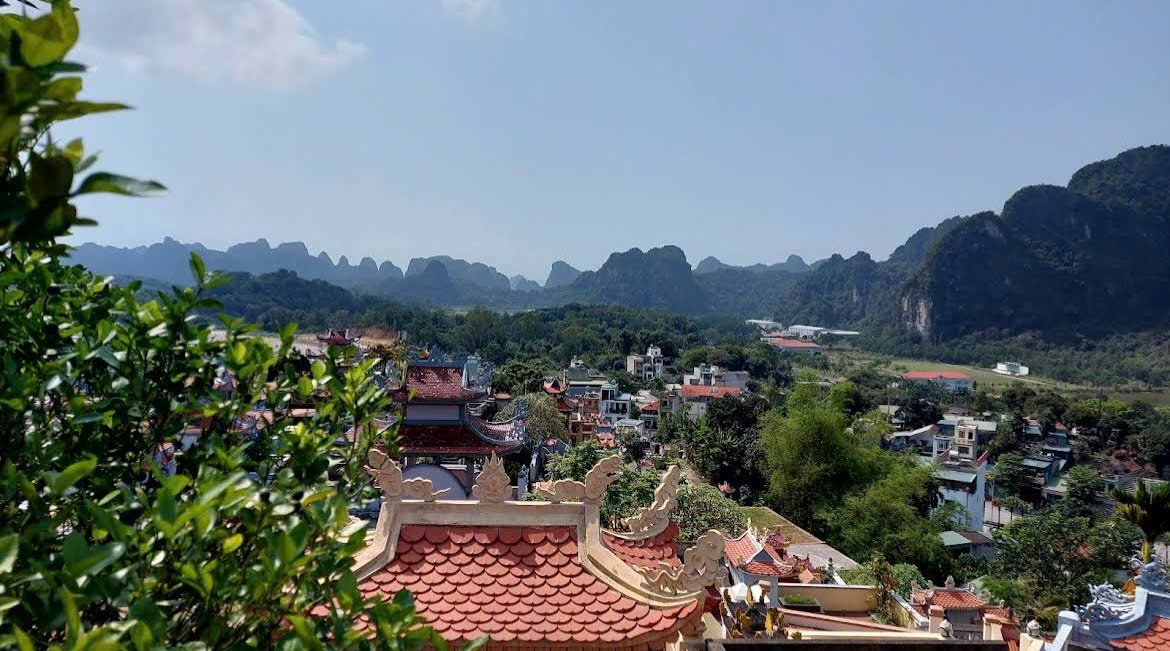 Nghĩa trang Gốc Khế Hà Tu