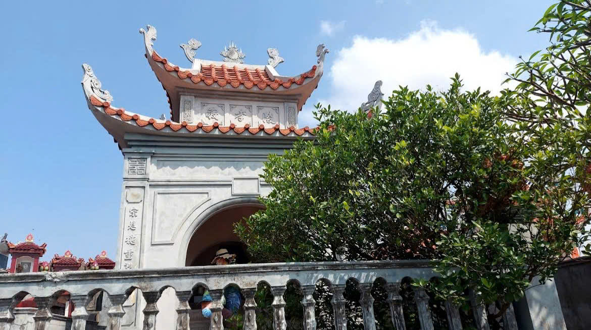 Nghĩa trang Gốc Khế Hà Tu