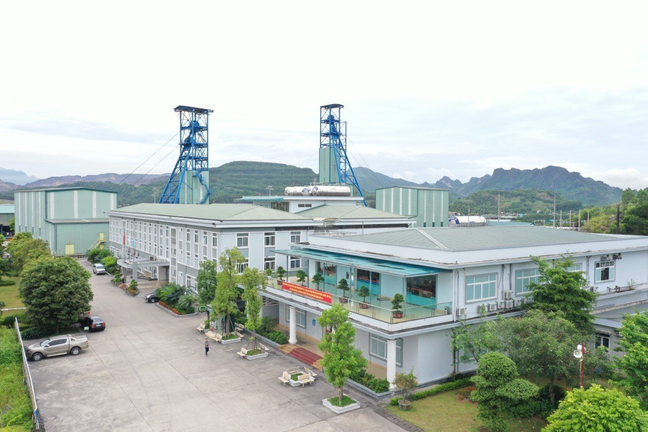 Khai trường Công ty cổ phần than Núi Béo Vinacomin